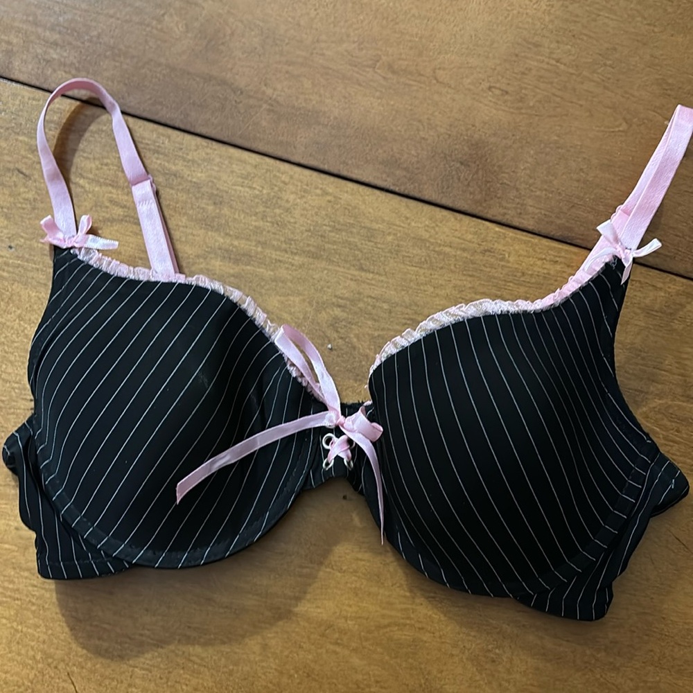 Striped black bra 34C